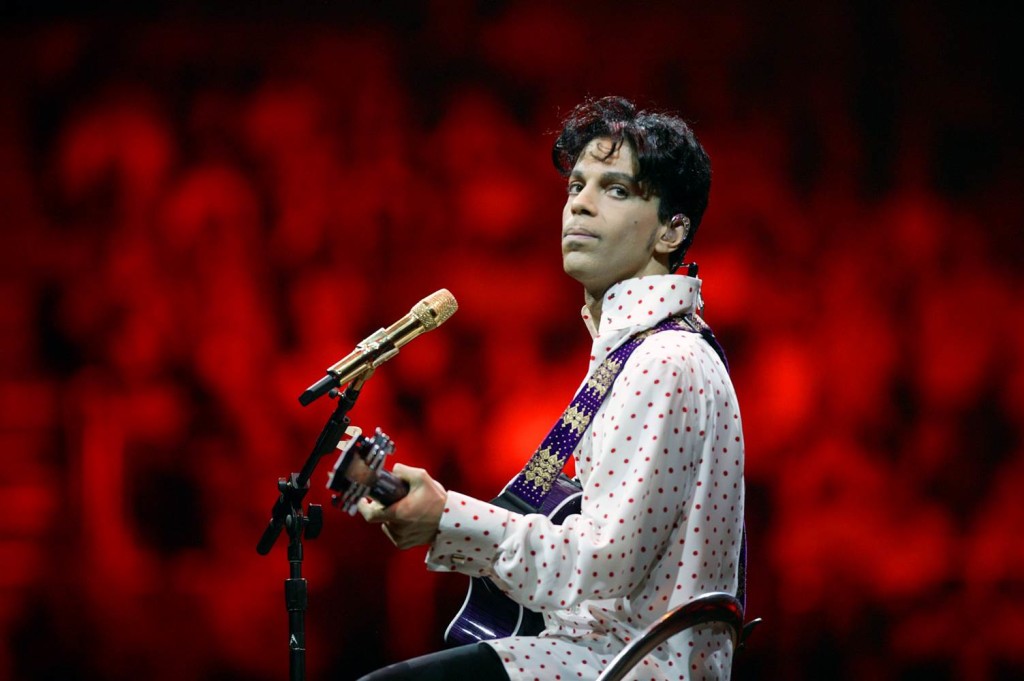 Prince all'Assembly Hall di Champaign (Illinois), nel 2004.